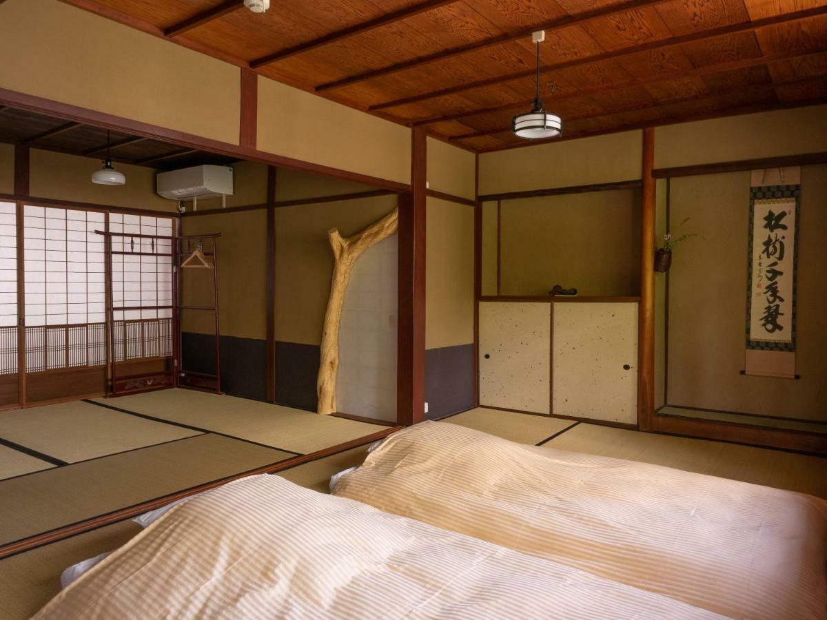 Kyoto Machiya Cottage Karigane Buitenkant foto